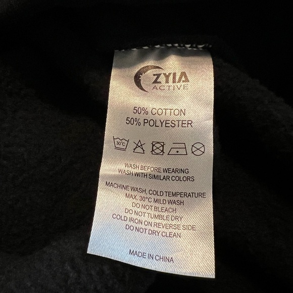 ZYIA Black cropped hoodie size S - Picture 10 of 10